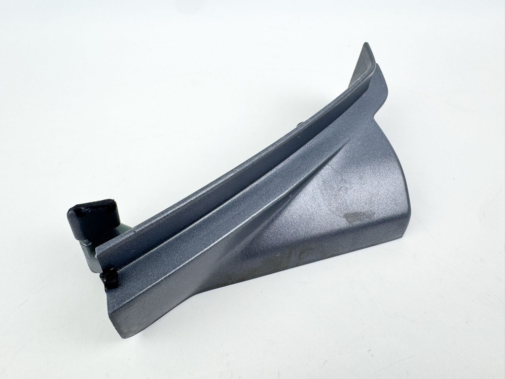 2005 Yamaha 225 HP 4 Stroke Outboard Cable Cover Plate 69J-42738-02-5B OEM