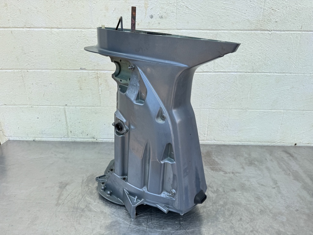 2006 Yamaha 225HP 4 Stroke Outboard Exhaust Guide Upper Casing Complete