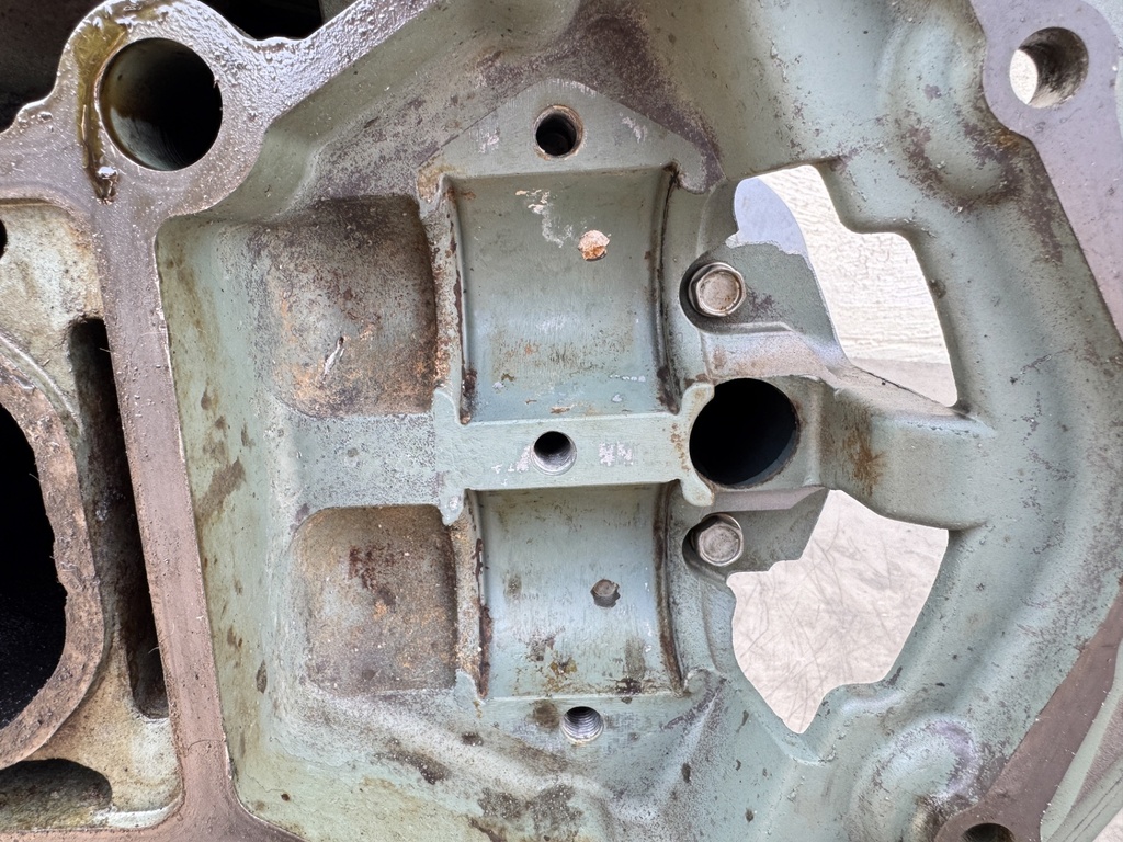 2006 Yamaha 225HP 4 Stroke Outboard Exhaust Guide Upper Casing Complete