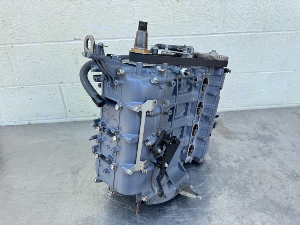 2003 Yamaha 115 HP 4 Stroke Outboard Powerhead  OEM