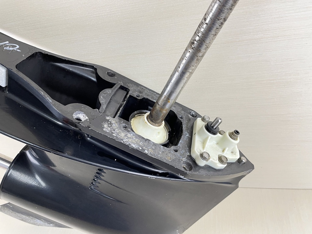 2007 Mercury 150HP Verado Outboard 25" XL Lower Unit Gear Case Assembly RH 880686T24