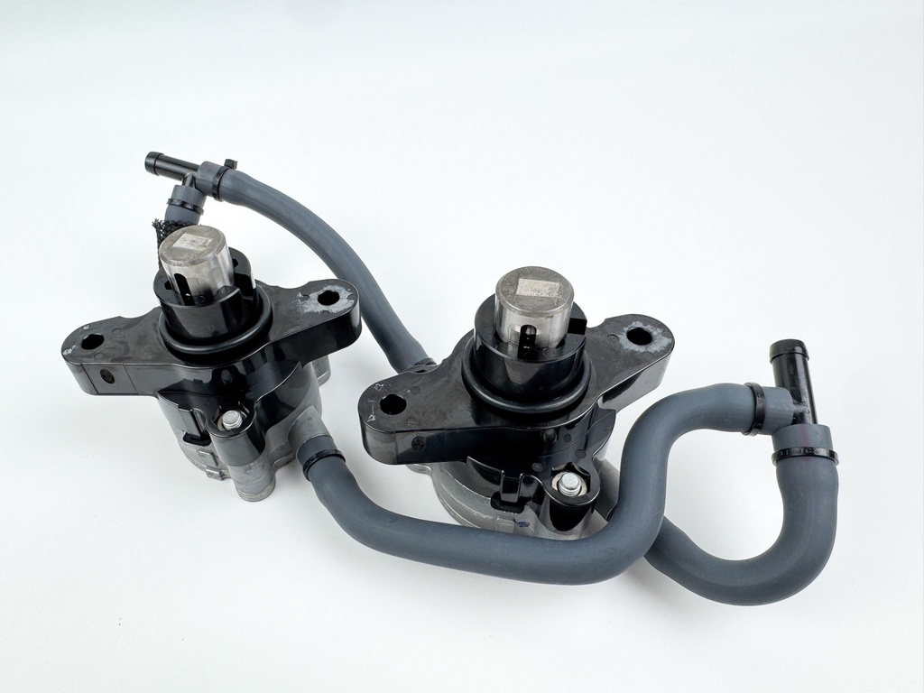 2008 Yamaha 150 HP 4 Stroke Outboard Fuel Pump Set 63P-24410-00-00 Tested