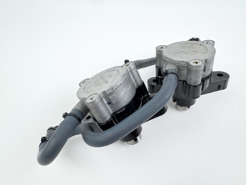 2008 Yamaha 150 HP 4 Stroke Outboard Fuel Pump Set 63P-24410-00-00 Tested