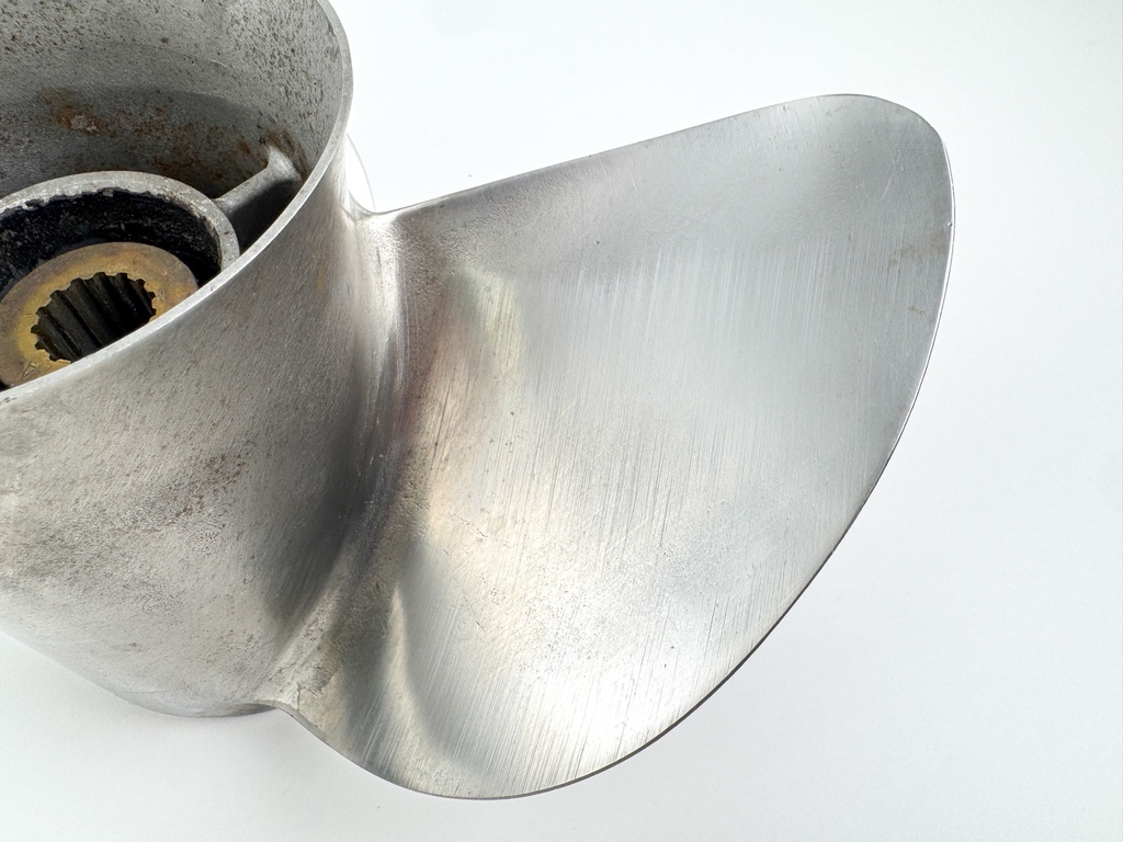 Yamaha Prop Propeller 3 Blade Stainless Steel 13 3/4" x 17P - Right Hand Standard