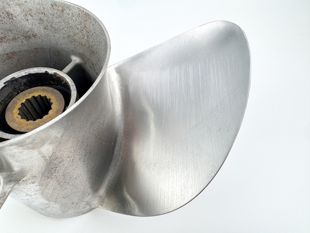 Yamaha Prop Propeller 3 Blade Stainless Steel 13 3/4" x 17P - Right Hand Standard