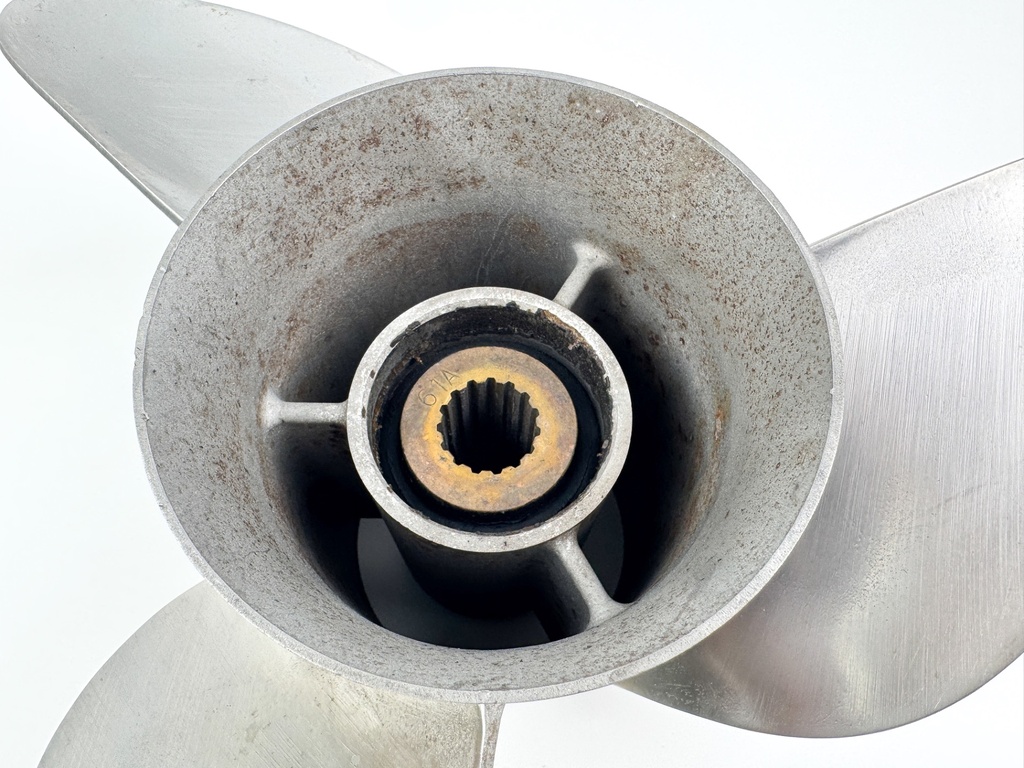 Yamaha Prop Propeller 3 Blade Stainless Steel 13 3/4" x 17P - Right Hand Standard