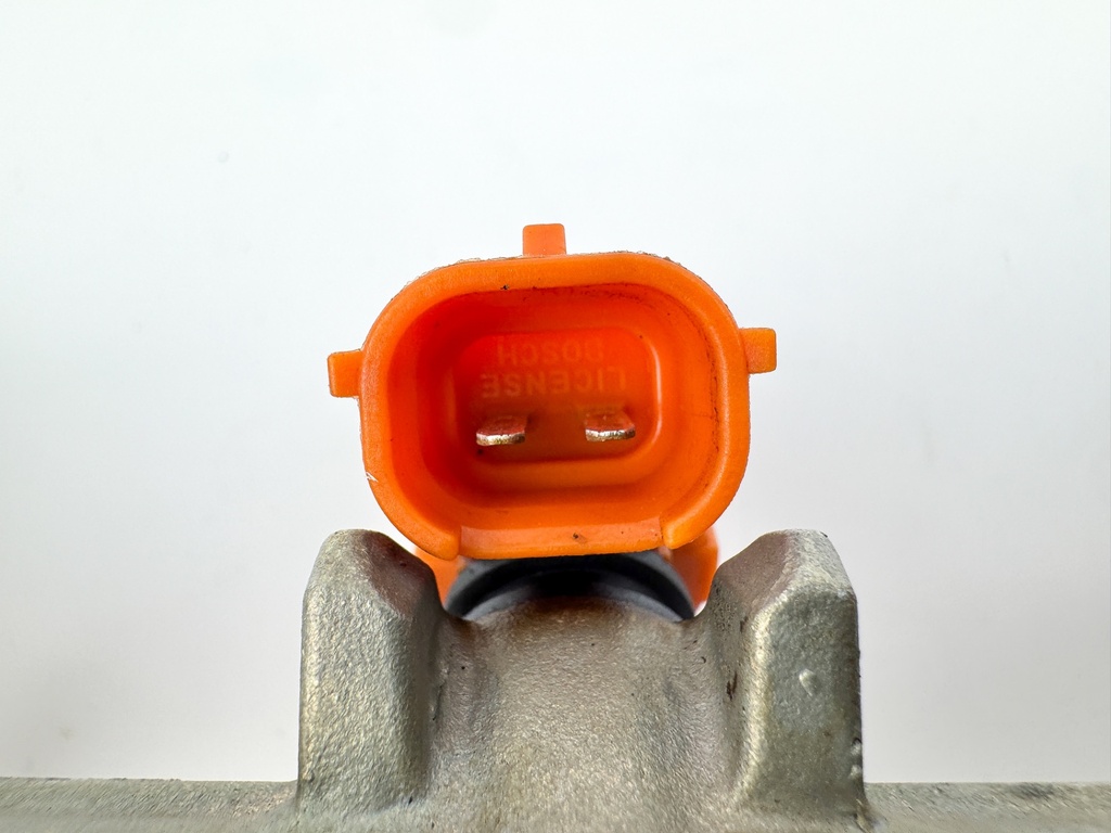 2004 Yamaha 115 HP 4 Stroke Outboard Fuel Injector Set W/ Rail 68V-8A360-00-00 Cleaned