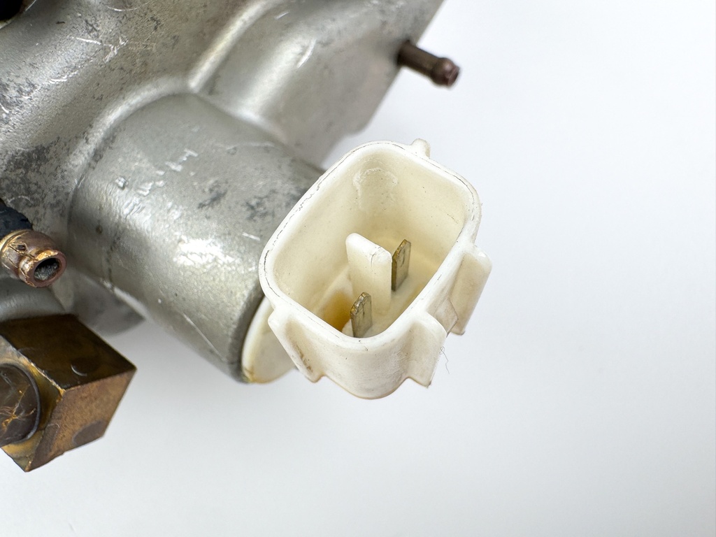 2004 Yamaha F115 115HP 4 Stroke VST Float Chamber Assembly Tested & Cleaned