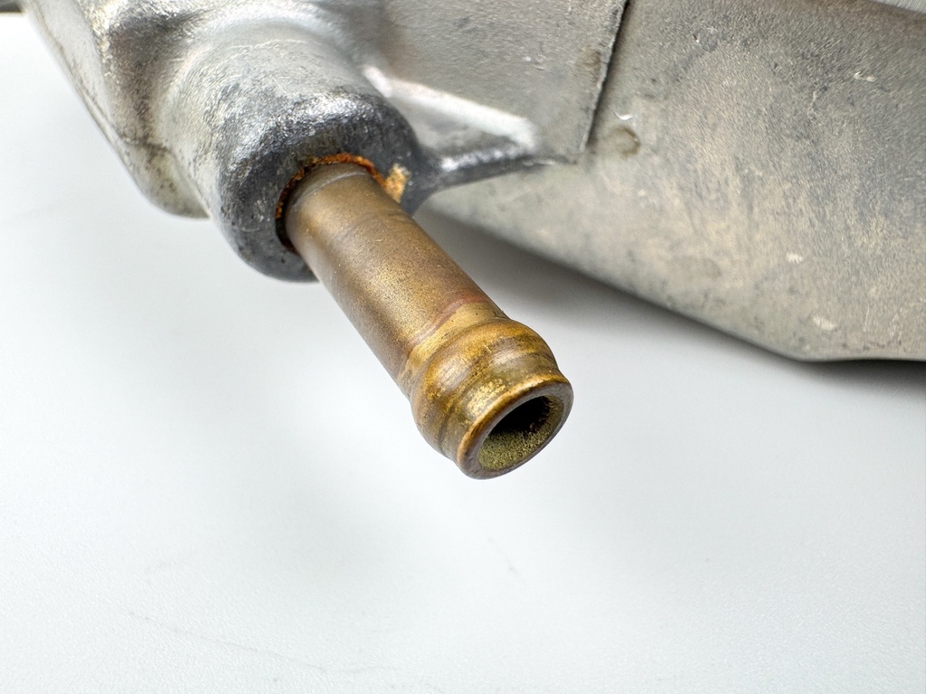 2004 Yamaha F115 115HP 4 Stroke VST Float Chamber Assembly Tested & Cleaned