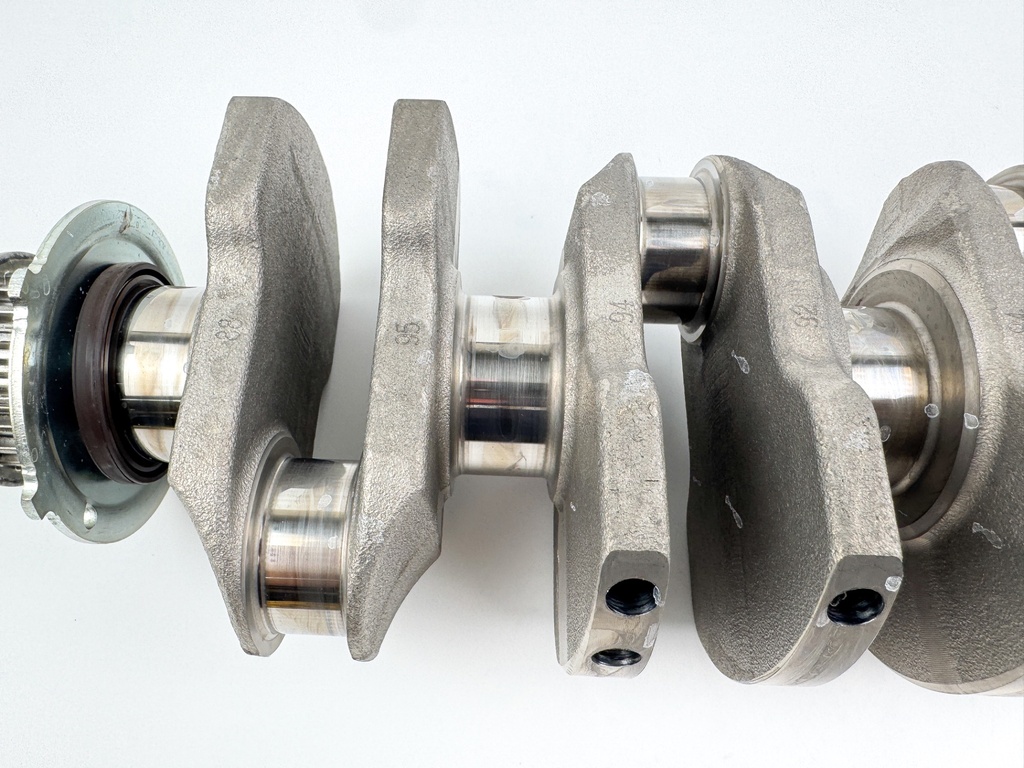 2004 Yamaha 115 HP 4 Stroke Outboard Crankshaft 68V-11411-00-00 Clean Journals