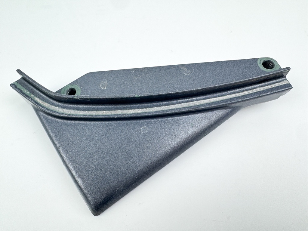 2004 Yamaha 115 HP 4 Stroke Outboard Cable Cover Plate 68V-42738-00-5B OEM