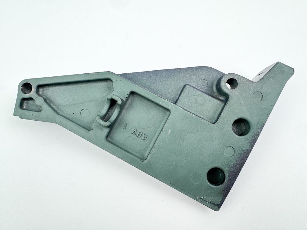 2004 Yamaha 115 HP 4 Stroke Outboard Cable Cover Plate 68V-42738-00-5B OEM