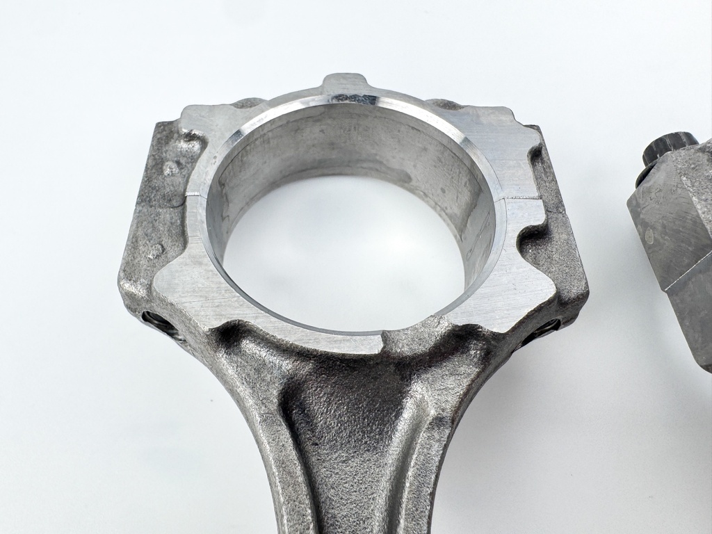 2004 Yamaha 115 HP 4 Stroke Outboard Piston & Connecting Rod Set 68V-W1164-00-00 OEM