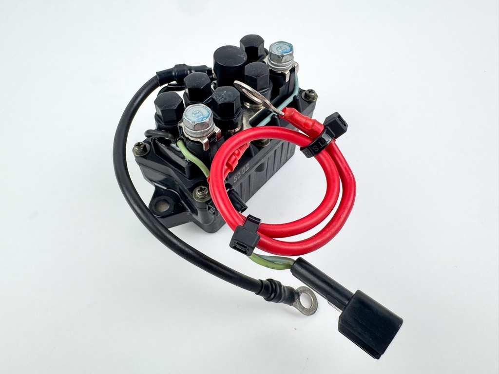 2004 Yamaha 115 HP 4 Stroke Outboard Trim Tilt Relay 68V-8195B-01-00 OEM