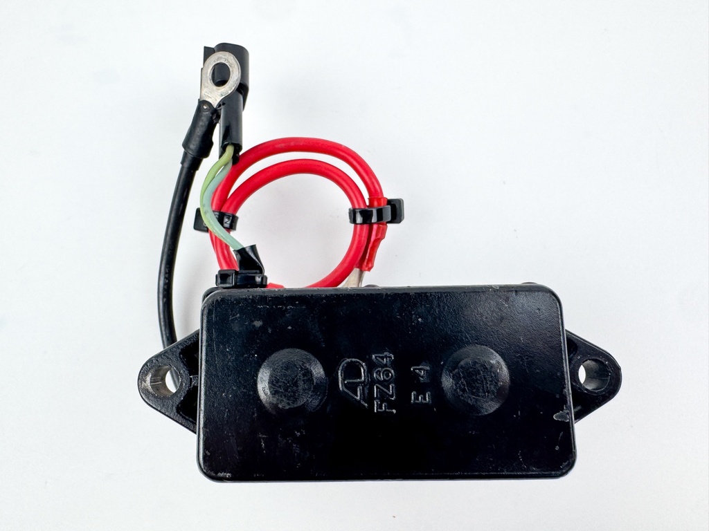 2004 Yamaha 115 HP 4 Stroke Outboard Trim Tilt Relay 68V-8195B-01-00 OEM