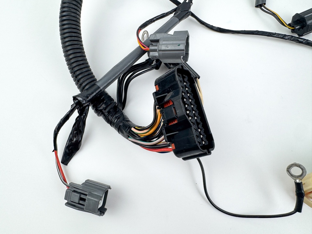 2004 Yamaha 115 HP 4 Stroke Outboard Engine Wire Harness 68V-82590-30-00 OEM