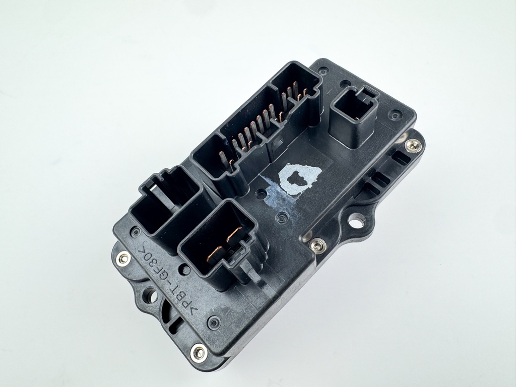 2008 Yamaha 150 HP 4 Stroke Outboard Fuse Box 63P-82170-00-00 OEM