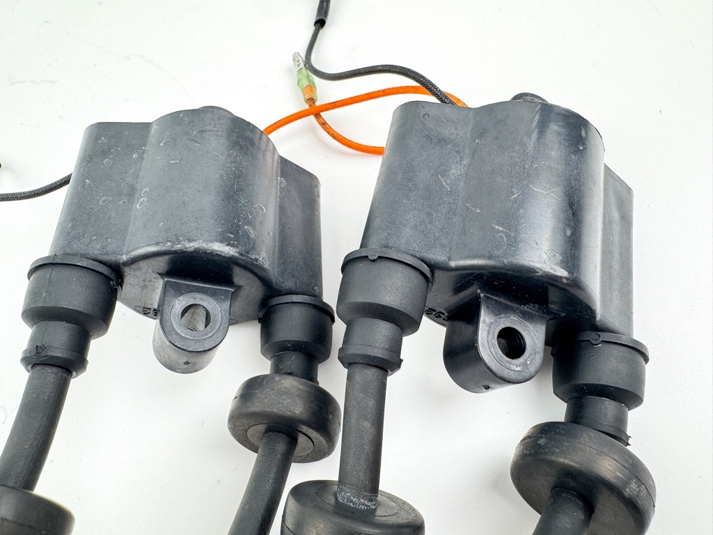 2003 Yamaha 50 HP 4 Stroke Outboard Ignition Coil Set 62Y-85570-00-00 OEM