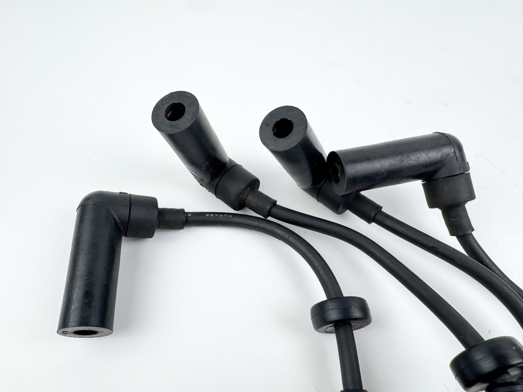 2003 Yamaha 50 HP 4 Stroke Outboard Ignition Coil Set 62Y-85570-00-00 OEM