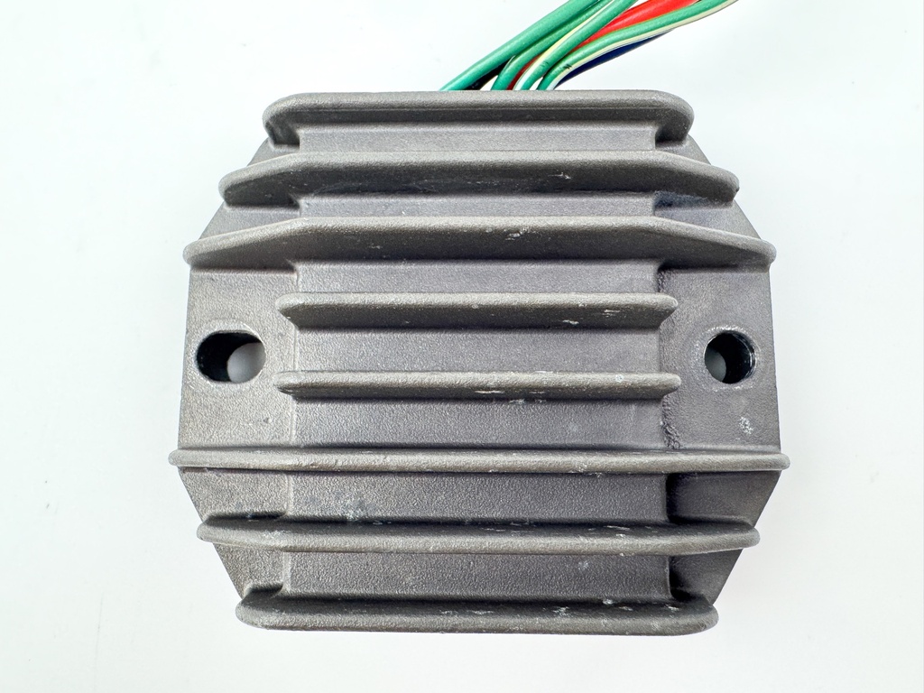 2003 Yamaha 50 HP 4 Stroke Outboard Rectifier & Regulator 64J-81960-00-00 OEM