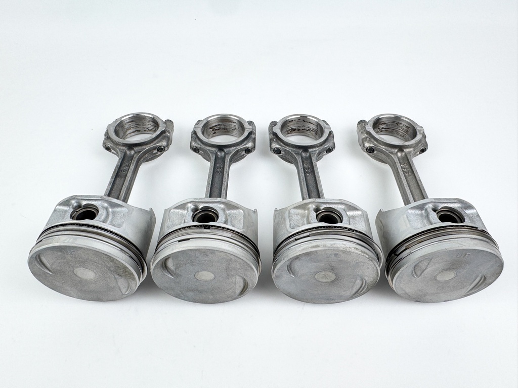 2003 Yamaha 50 HP 4 Stroke Outboard Piston & Connecting Rod Set 62Y-11650-10-00 OEM