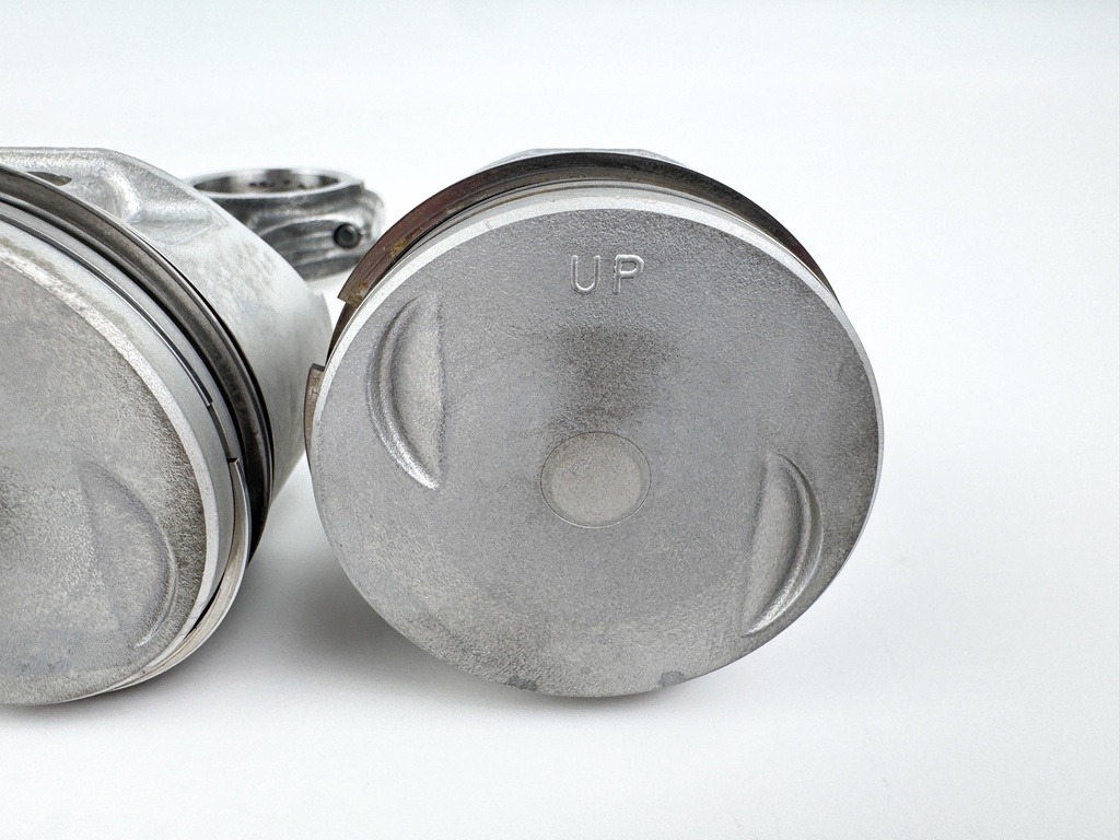 2003 Yamaha 50 HP 4 Stroke Outboard Piston & Connecting Rod Set 62Y-11650-10-00 OEM