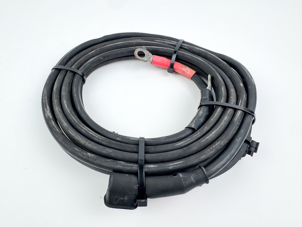 2003 Yamaha 50 HP 4 Stroke Outboard Battery Cables 62Y-82105-U0-00 OEM