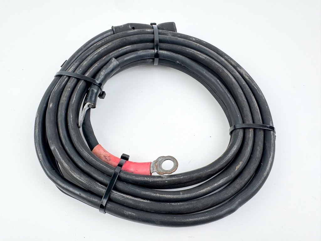 2003 Yamaha 50 HP 4 Stroke Outboard Battery Cables 62Y-82105-U0-00 OEM