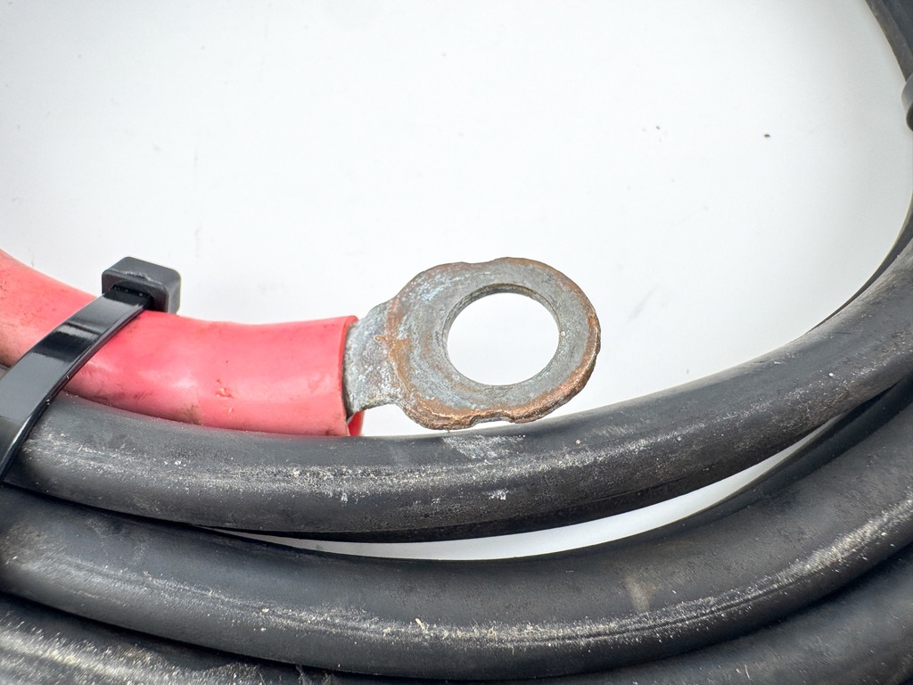 2003 Yamaha 50 HP 4 Stroke Outboard Battery Cables 62Y-82105-U0-00 OEM