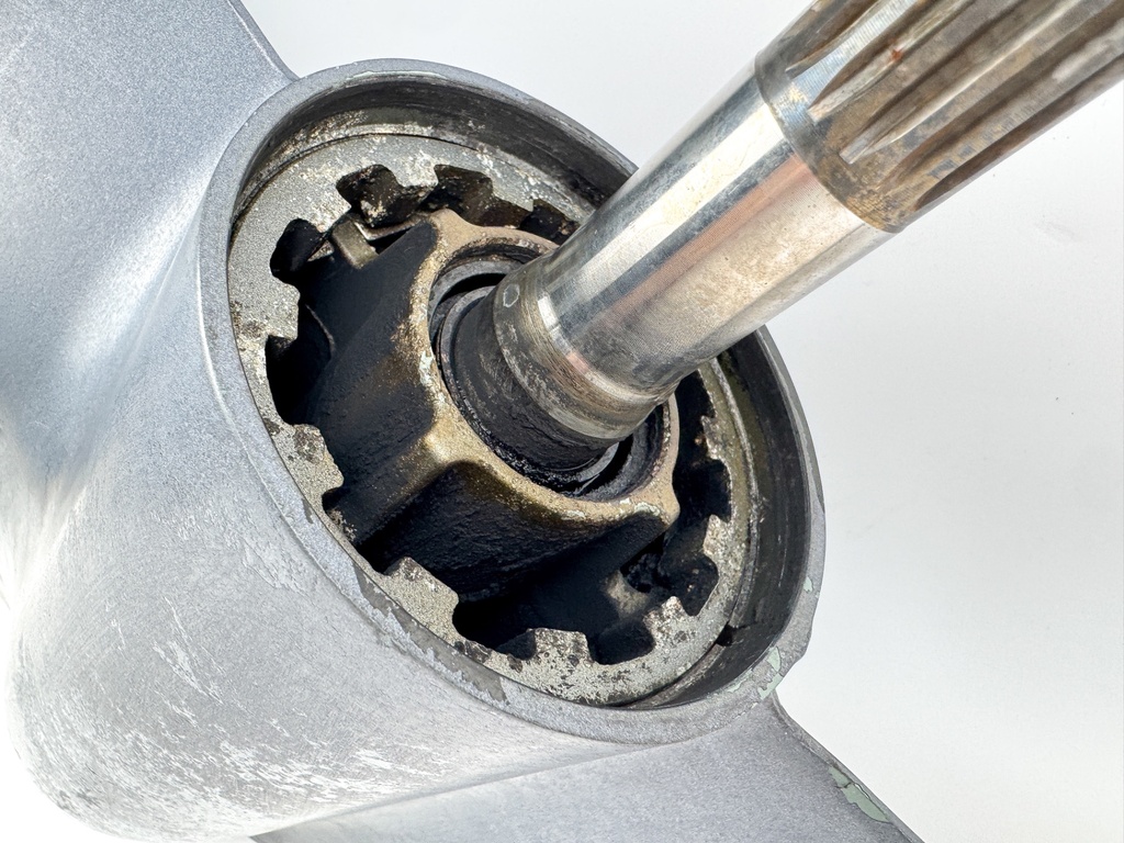 2000-2015 Yamaha 115HP 4 Stroke Outboard 20" Lower Unit 68V-45300-12-8D