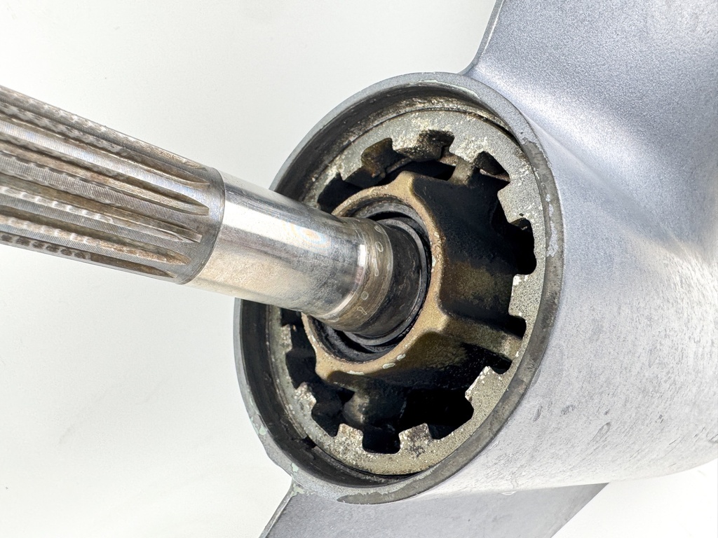 2000-2015 Yamaha 115HP 4 Stroke Outboard 20" Lower Unit 68V-45300-12-8D