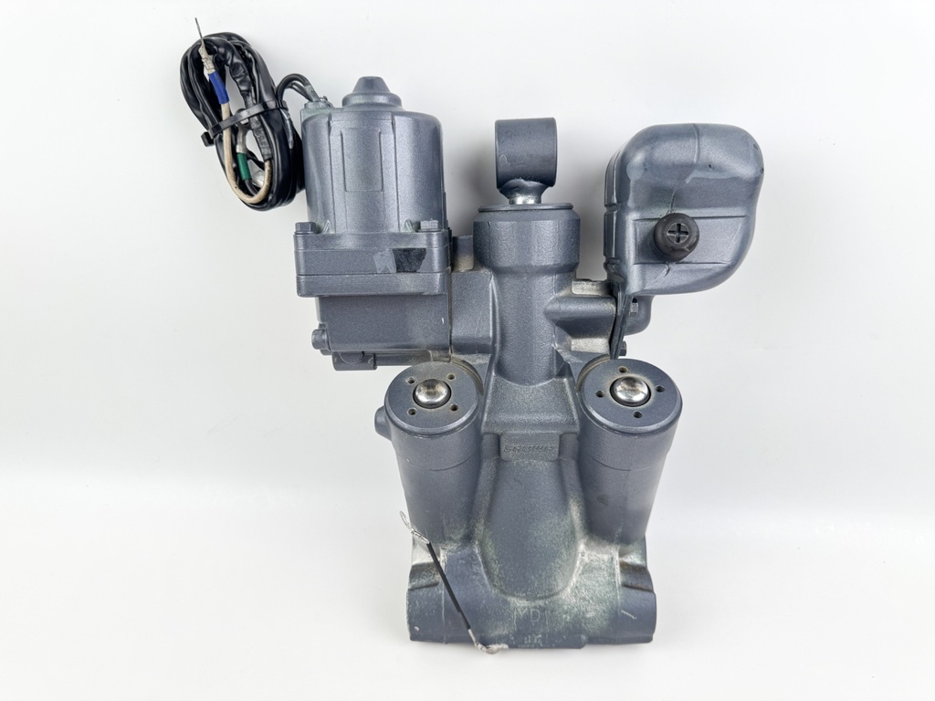 Yamaha 150HP Outboard Engine Power Trim & Tilt Unit Assembly 63P-43800-23-00