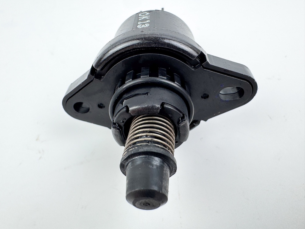 2014 Yamaha 60 HP 4 Stroke Outboard Idle Speed Control Valve ISC IAC 6C5-13105-01-00 OEM