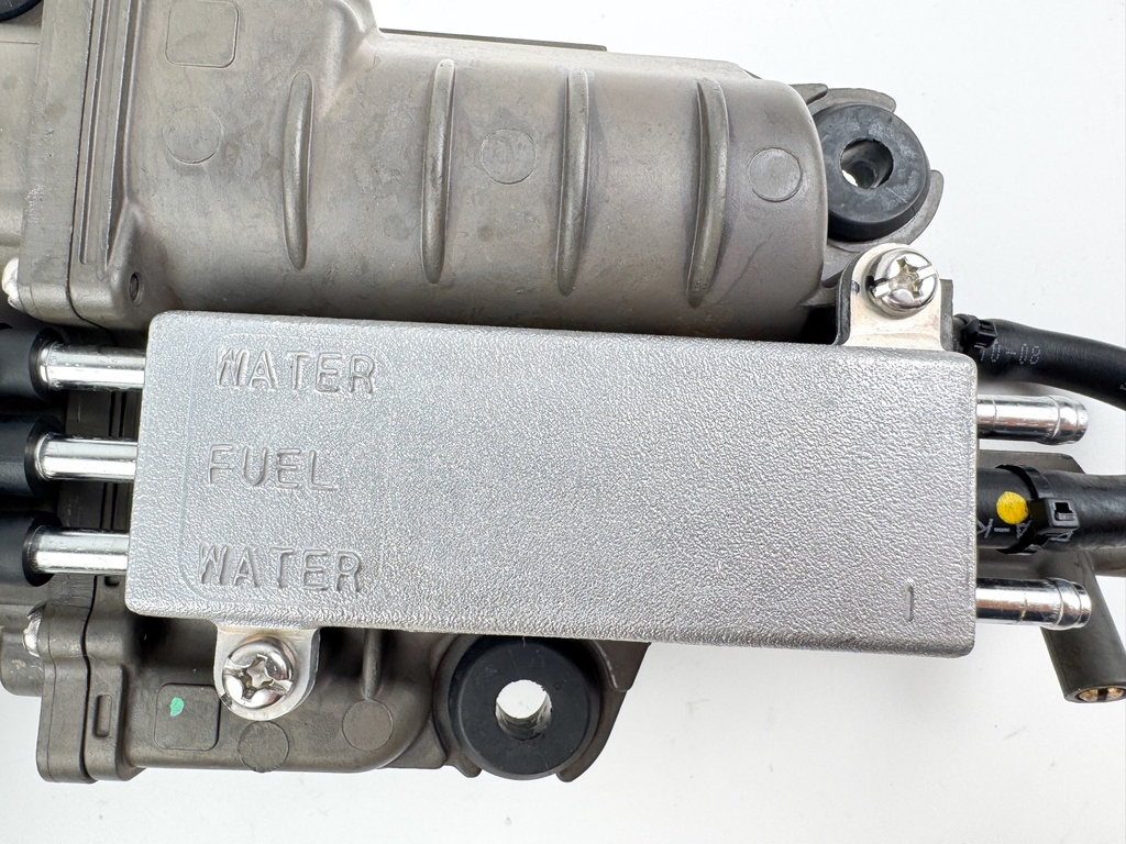 2014 Yamaha 60 HP 4 Stroke Outboard VST Float Chamber Assembly 6C5-14180-23-00 OEM