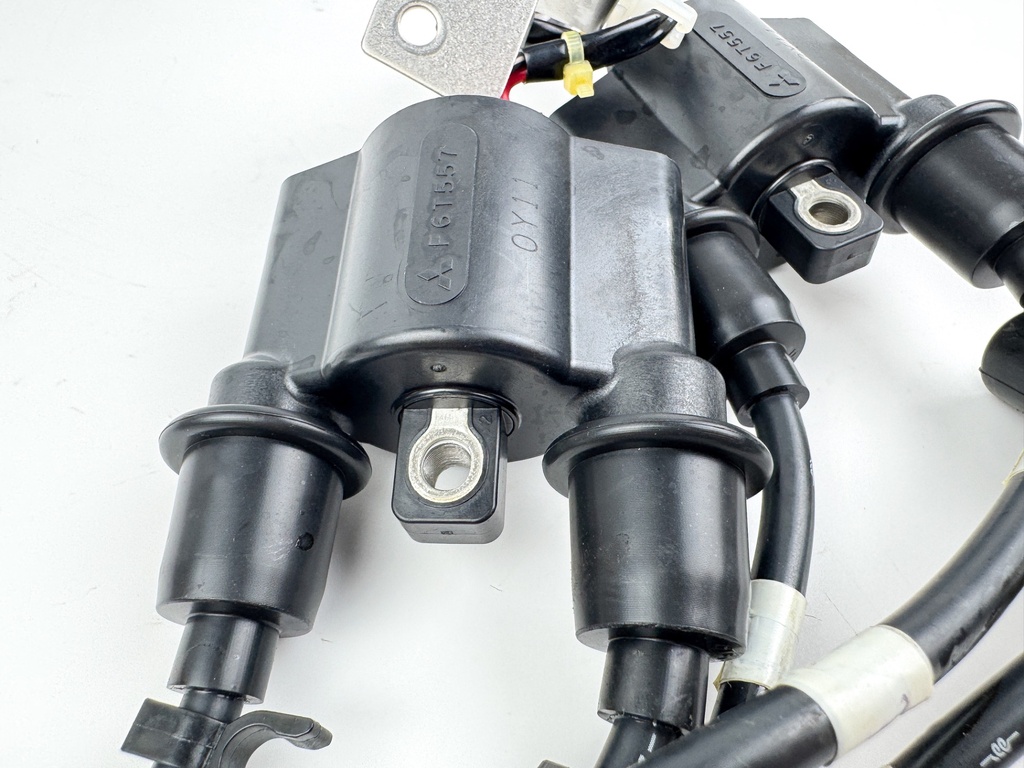 2014 Yamaha 60 HP 4 Stroke Outboard Ignition Coil Set 63P-82310-01-00 OEM