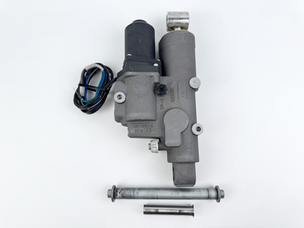 Yamaha F60 60HP 4 Stroke Outboard Power Trim Tilt Unit 6C5-43800-10-8D Like New