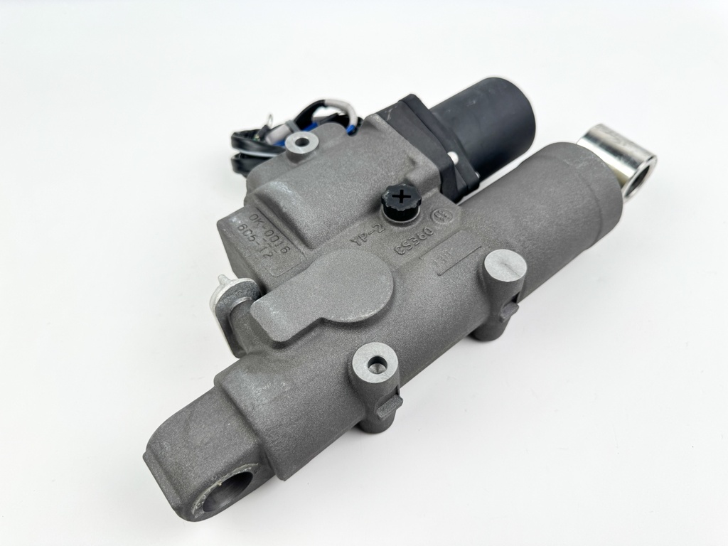 Yamaha F60 60HP 4 Stroke Outboard Power Trim Tilt Unit 6C5-43800-10-8D Like New