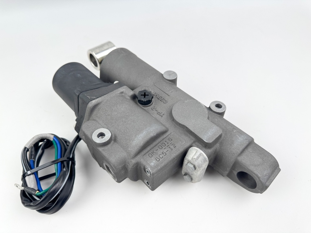 Yamaha F60 60HP 4 Stroke Outboard Power Trim Tilt Unit 6C5-43800-10-8D Like New