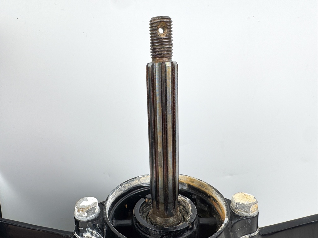 2022 Mercury 25 HP 4 Stroke Outboard Lower Unit Gear Case 8M0187032 OEM