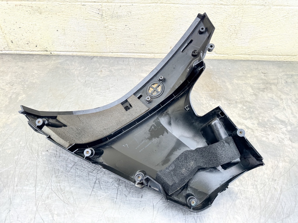 2022 Mercury 25 HP 4 Stroke Outboard Lower Apron Set 8M0189787 OEM