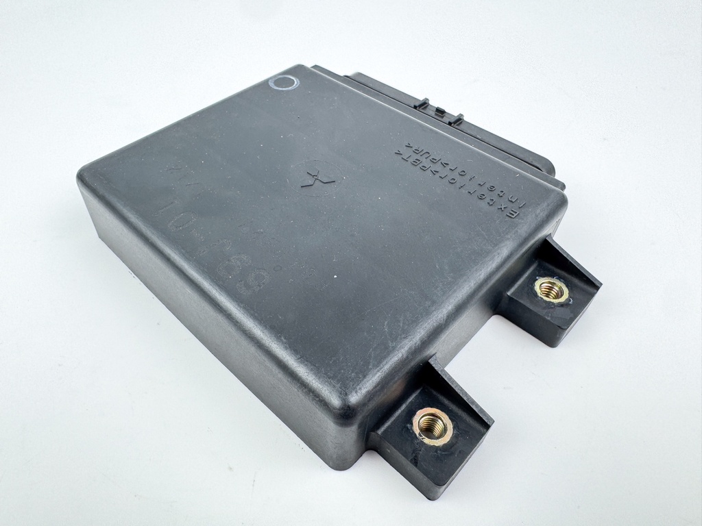 2002 Yamaha 225 HP 4 Stroke Outboard Engine Control Unit ECU 69J-8591A-01-00 OEM