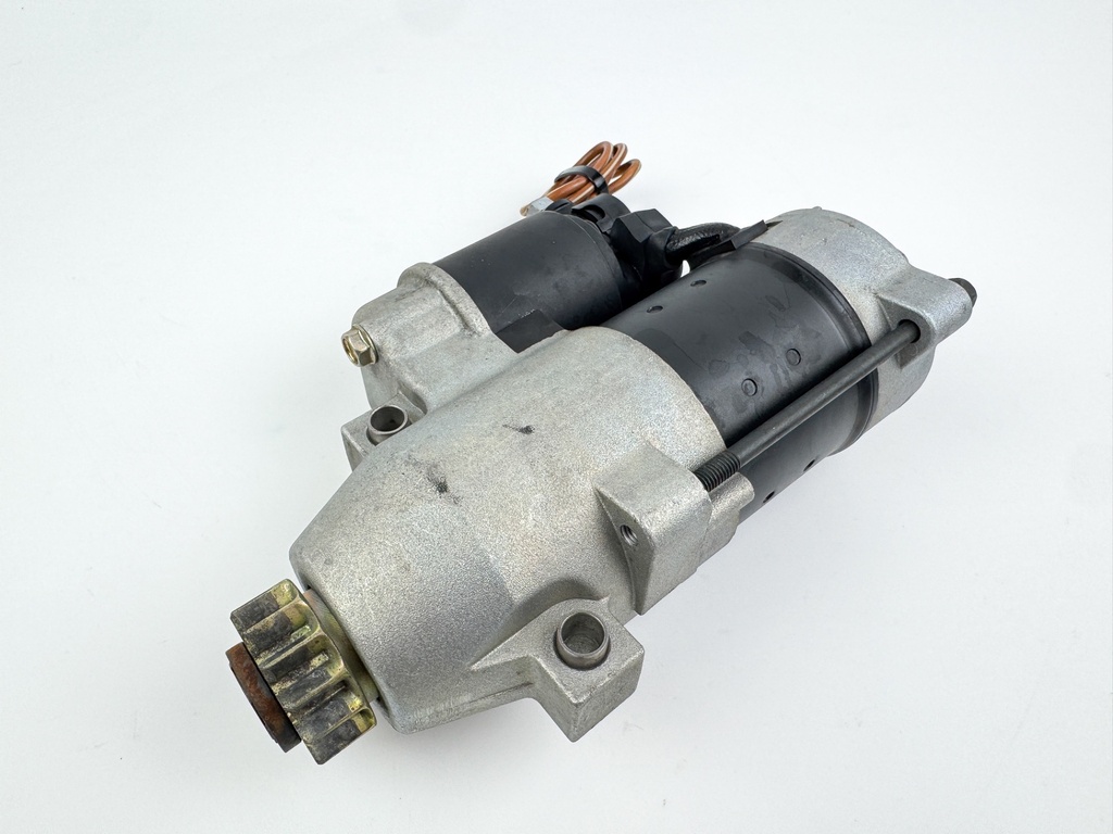 2002 Yamaha 225 HP 4 Stroke Outboard Starter Motor 69J-81800-00-00 OEM