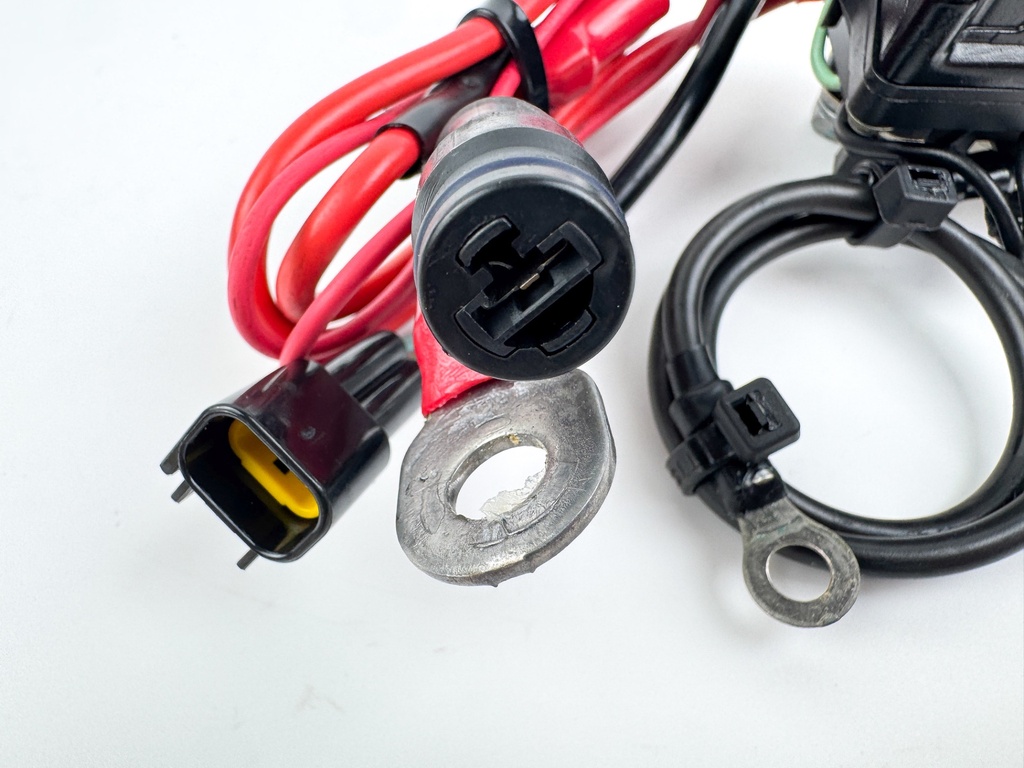 2002 Yamaha 225 HP 4 Stroke Outboard Trim Tilt Relay 69J-81950-00-00 OEM