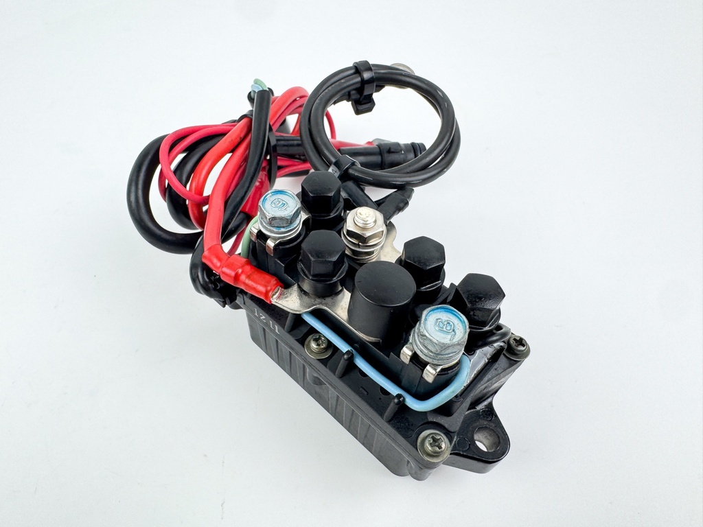 2002 Yamaha 225 HP 4 Stroke Outboard Trim Tilt Relay 69J-81950-00-00 OEM