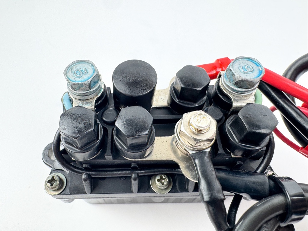 2002 Yamaha 225 HP 4 Stroke Outboard Trim Tilt Relay 69J-81950-00-00 OEM