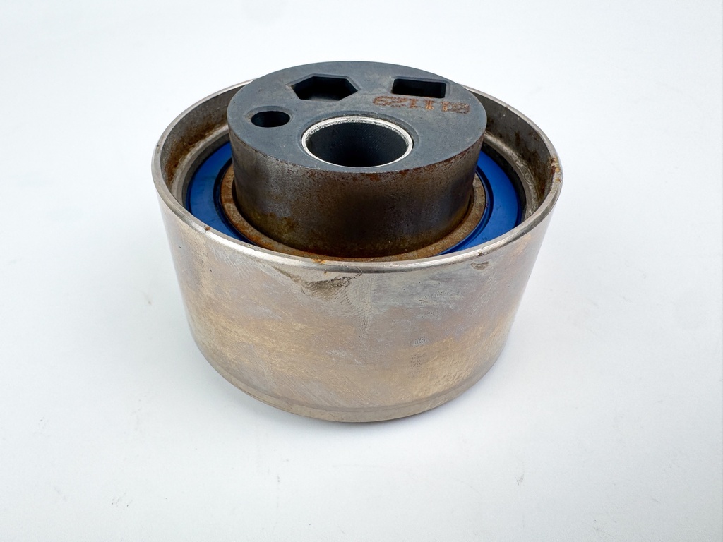 2002 Yamaha 225 HP 4 Stroke Outboard Belt Tensioner 69J-11590-00-00 OEM