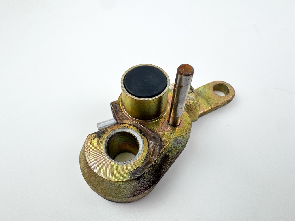 2002 Yamaha 225 HP 4 Stroke Outboard Belt Tensioner 69J-11590-00-00 OEM