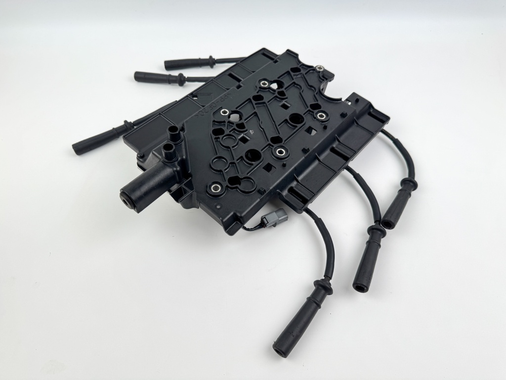 2002 Yamaha 225 HP 4 Stroke Outboard Ignition Coil Set W/ Plate 69J-82310-00-00 OEM