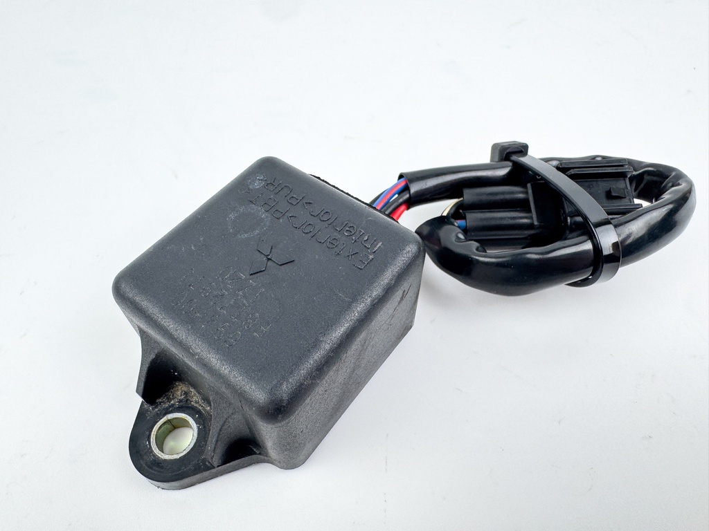 2002 Yamaha 225 HP 4 Stroke Outboard Drive Unit Assembly 69J-86550-00-00 OEM