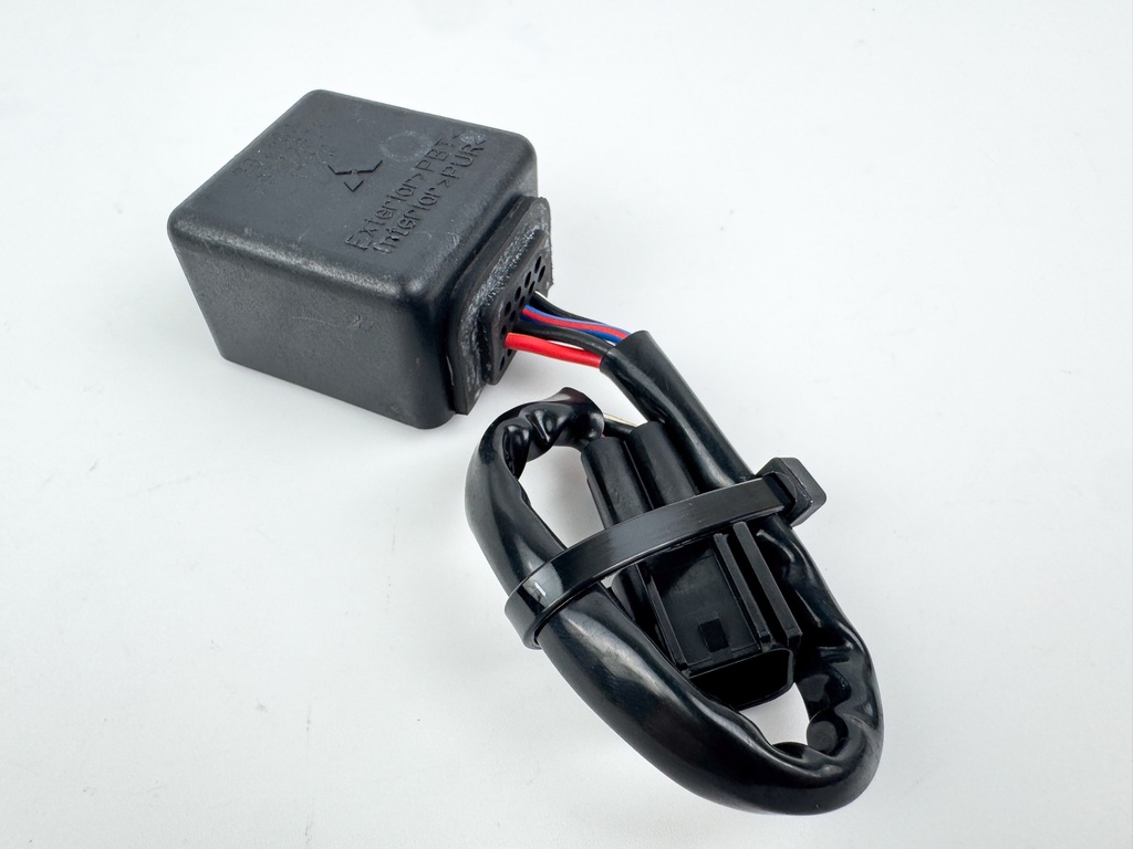 2002 Yamaha 225 HP 4 Stroke Outboard Drive Unit Assembly 69J-86550-00-00 OEM